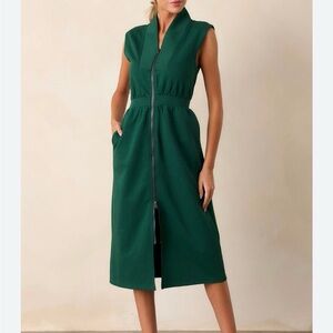 Entro Forest Green Zip-Front Midi Dress